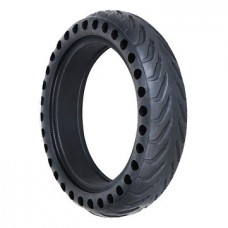 Bezdušové pneumatiky s dierkami 